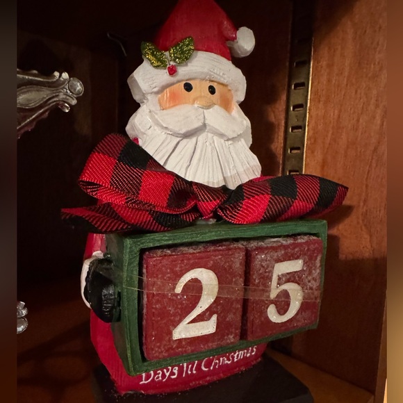 Towel & Santa Countdown to Christmas Blocks - Picture 2 of 10